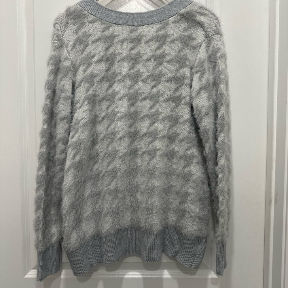 Time and Tru Star Patterned Gray Cardigan NWT Medium - Picture 4 of 4